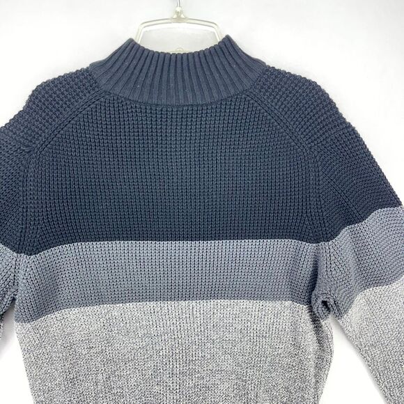 IZOD Men's Black Grey Color Block Mock Neck Button Sweater Size M - Picture 5 of 10